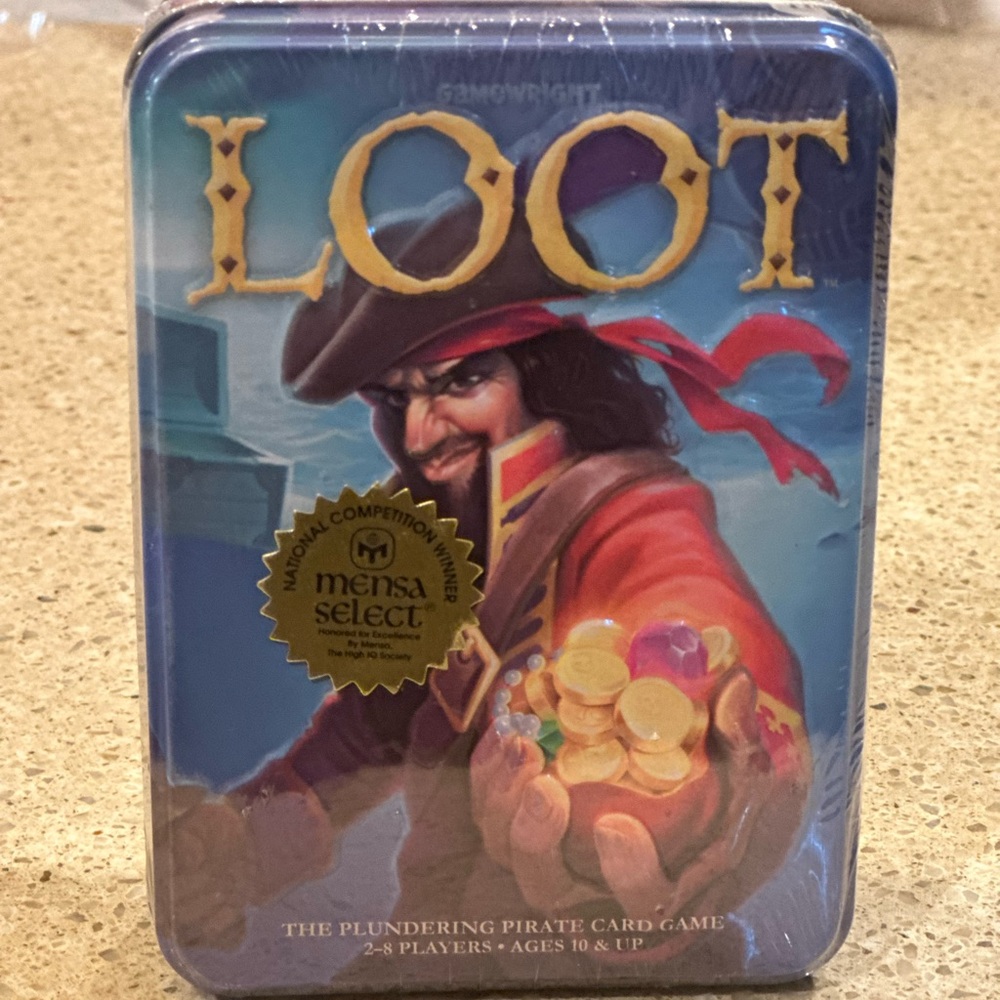 LOOT The Plundering Pirate Card Game Mensa Select Metal Box 2017 Sealed